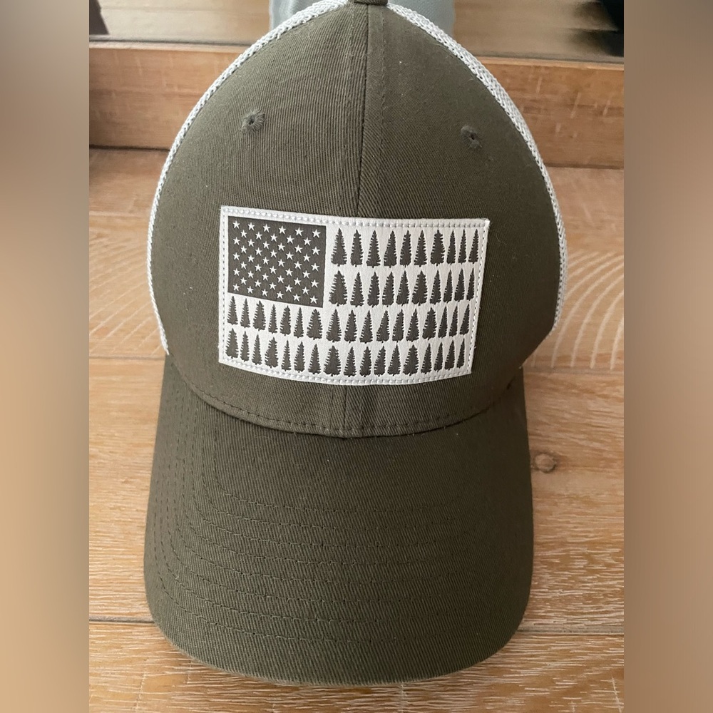 Columbia Tree Flag Hat